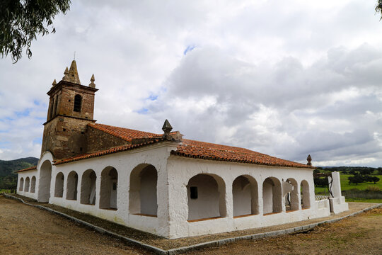 Ermita mud&eacute;jar de San Mam&eacute;s. Parque Natural Sierra de Aracena y Picos de Aroche, Huelva, Andaluc&iacute;a