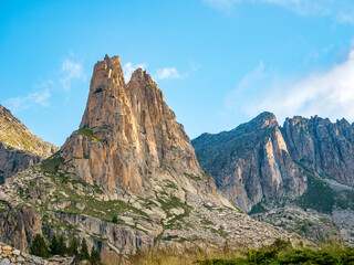 MOUNTAIN waterfall lacs and water