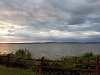 Obraz premium sunset over the lake