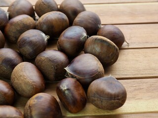 유기농 가을 밤, 견과류
