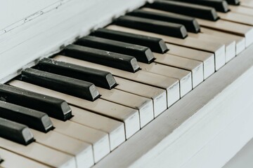 Naklejka premium old vintage piano