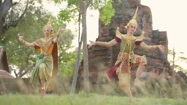 Khon, Is a classical Thai dance in mask. Except for these two characters who weren't wearing masks. because these are the main actor and actress of the story