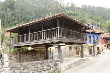 Hórreo asturiano