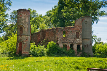 Fototapeta na wymiar Ruins of palace in Jakubów, Lower Silesian Voivodeship, Poland.