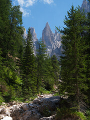 passeggiando in val di fassa, trentino alto adige, italia