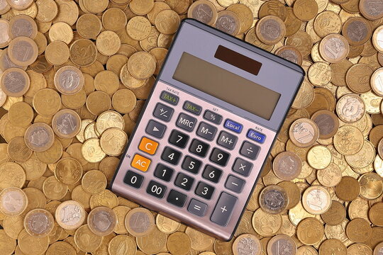 EURO MONEY COINS WITH A CALCULATOR