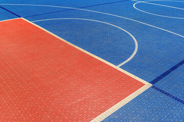 Outdoor basketball court plastic flooring tile detail - obrazy, fototapety, plakaty