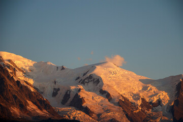 Lever de soleil sur le Massif du Mont Blanc
