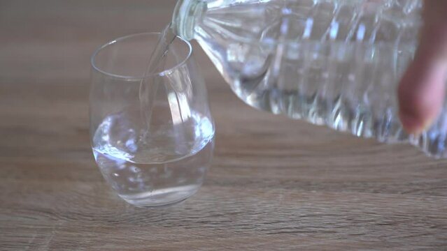 Remplir un verre d'eau