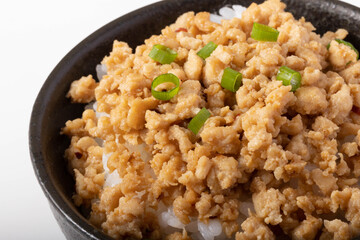 鶏そぼろ丼　そぼろご飯