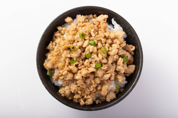 鶏そぼろ丼　そぼろご飯