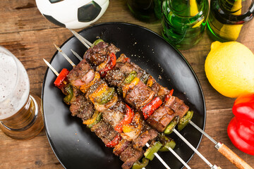 Barbecue: Fresh Beef Kebabs with green peppers