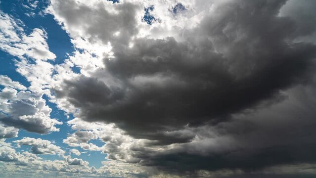Beautiful Endless Clouds in the Daylight Skies Seamless. Looped 3d Animation Flying Above the Cumulus Clouds with 4k 4096 2304