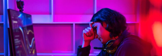 Men play E-Sport games or streamers, Lost the match, Male stressed after being criticized and...