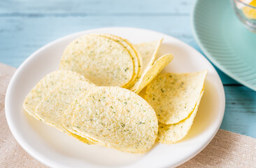 ポテトチップス　のり塩