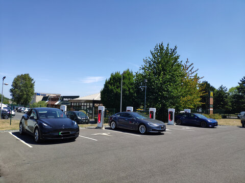 Supercharger Tesla