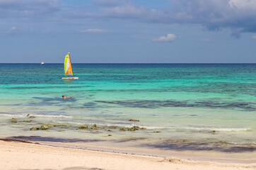 Fototapeta na wymiar Beautiful Mexican Caribbean, beaches of Riviera Maya