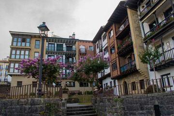 Fototapeta premium Calles de Hondarribia, Guipuzcoa, España.
