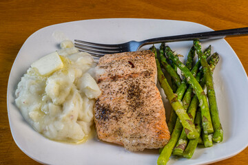 baked salmon with garlic mashed potatoes and asparagus