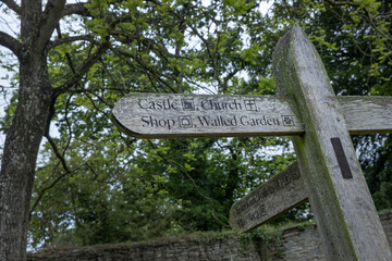 Croft castle, Herefordshire, England, UK, United Kingdom, Great Brittain, Yarpole, wooden sign pole, 