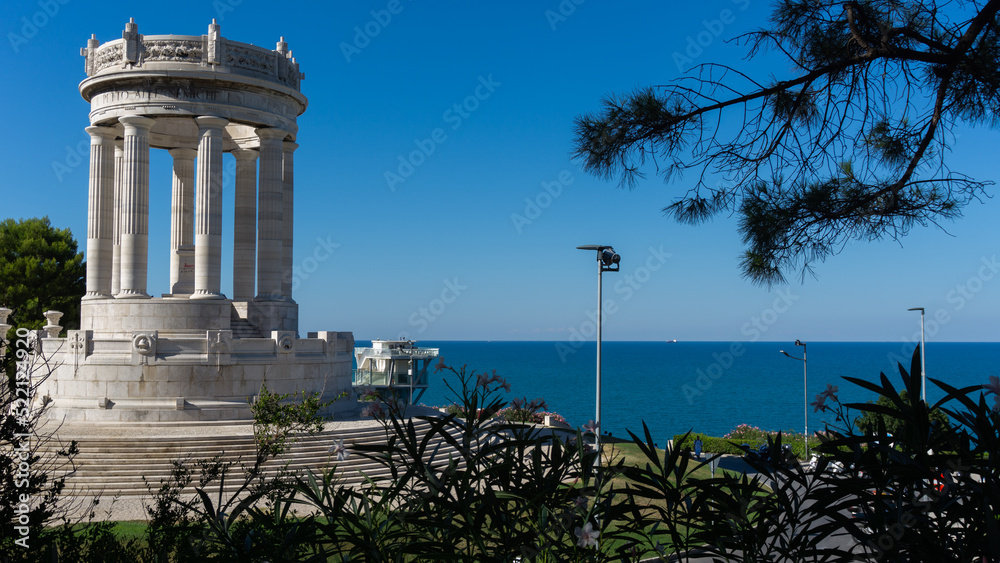 Wall mural monument to the fallen (