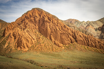 Fototapeta na wymiar rock formations in kyrgyzstan, colourful, central asia