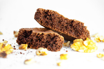 Brownie and walnuts