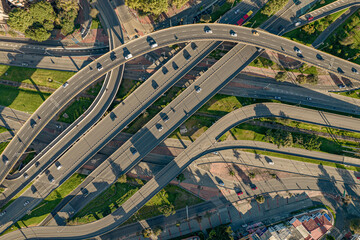 Autopista norte de Bogotá (Colombia ) a la altura de la av NQS, Usaquen y al fondo el centro...