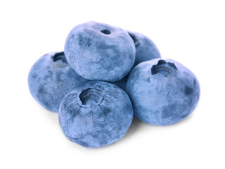 Obraz premium Tasty fresh ripe blueberries on white background