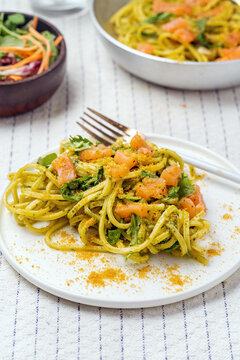 Homemade Spaghetti with raw Salmon and fish eggs