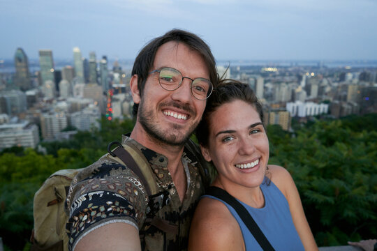 couple selfie travel