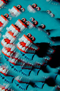 kaleidoscopic image of chattering teeth