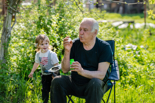 grandparent garden bubbles
