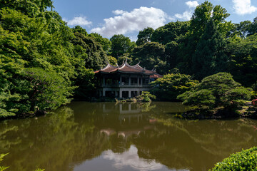 Fototapeta na wymiar traditional temple in the park
