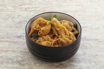 Wok Udon with chicken curry