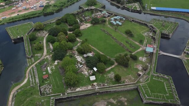 Jaffna, postkolonialny fort na wybrzeżu Sri Lanki.