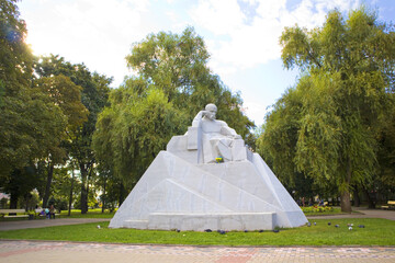 Monument to Shevchenko by Kavaleridze in Poltava, Ukraine