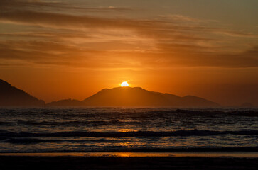 Fototapeta na wymiar Sunrise on the Castelhanos beach