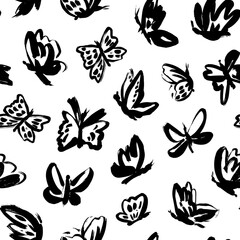 Zwarte vlinders vector naadloze patroon. Hand getekende moderne inkt grafische kunst. Trendy dierlijk motiefbehang, zwarte vectorinsecten. Patroon van artistieke eenvoudige motten. Stijlvolle grafische textuur