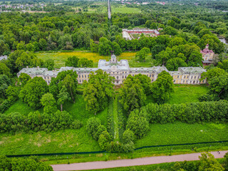 Obraz premium abandoned znamenka manor, top view