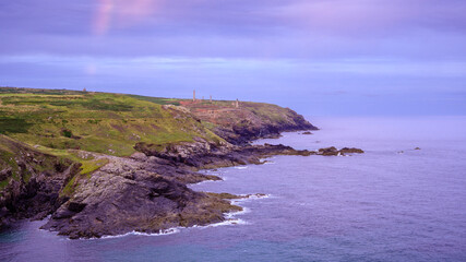 Obraz premium Cornish Coast with tin mins in the distance