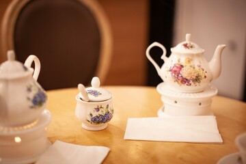 Tea silverware