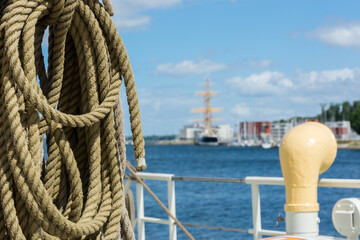 maritimer Blick mit Seil