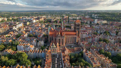Fototapeta na wymiar The center of the old town of Gdansk.