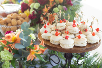 bread stuffed with cream of chicken and pepper, baker's day, brazilian snacks