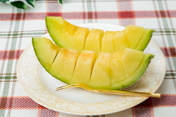 甘くて美味しいマスクメロン　網目が美しいメロンは贈答用に用いられる