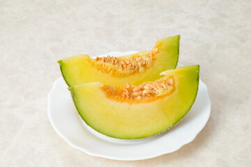 甘くて美味しいマスクメロン　網目が美しいメロンは贈答用に用いられる