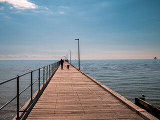 Obraz premium Along Rosebud Pier