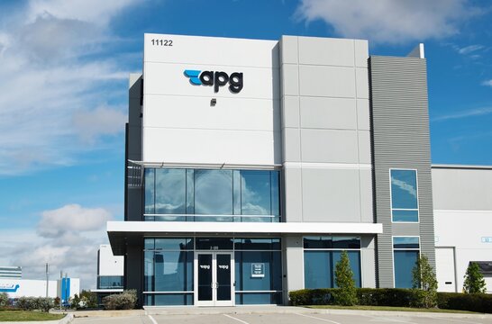 APG office building exterior in Houston, TX. Manufacturer and distributor of fluid sealing and conveyance products.