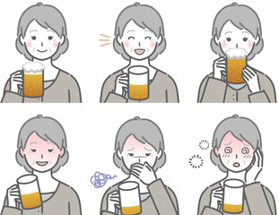 お酒を飲む私服の高齢女性